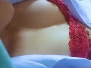 พยาบาลคนสวย เย็ดกับคนขับแกร๊บ เสื้อในสีแดงไม่ยอดถอด